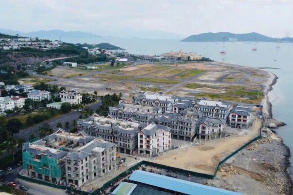 Hình ảnh thực tế tiến độ dự án Vinhomes Pearl Bay Nha Trang mới nhất 1/2026