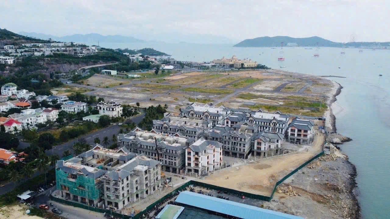 Hình ảnh thực tế tiến độ dự án Vinhomes Pearl Bay Nha Trang